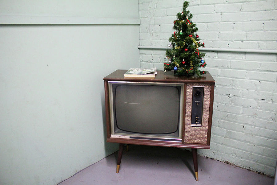 Vintage Television  Photograph by Cynthia Guinn