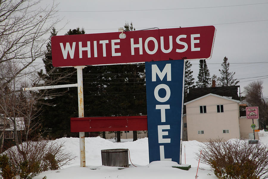 Vintage White House Motel sign in Copper Harbor Michigan Photograph by Eldon McGraw