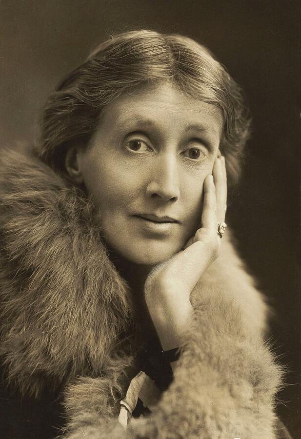 Portrait Photograph - Virginia Woolf 1927 by Unknown Photographer - Linda Howes Website