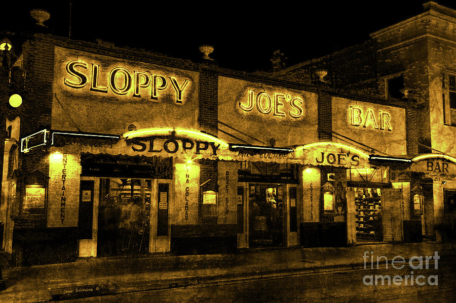 Pirate T-Shirt - Sloppy Joe's On The Beach