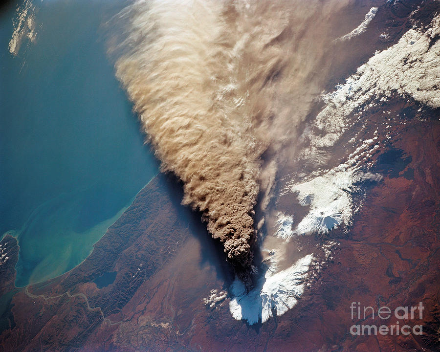 Volcano Eruption, 1994 Photograph by Granger