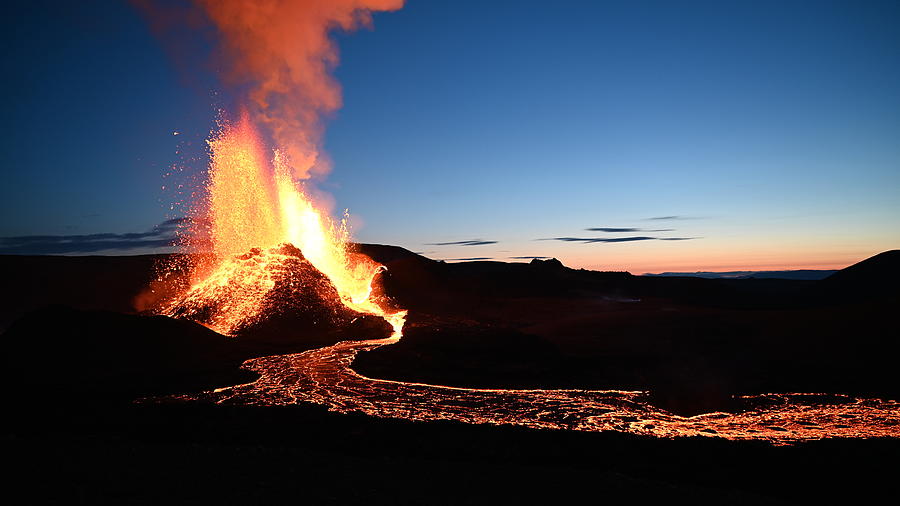 Volcano Sunrise Eruption 2 Photograph by William Kennedy
