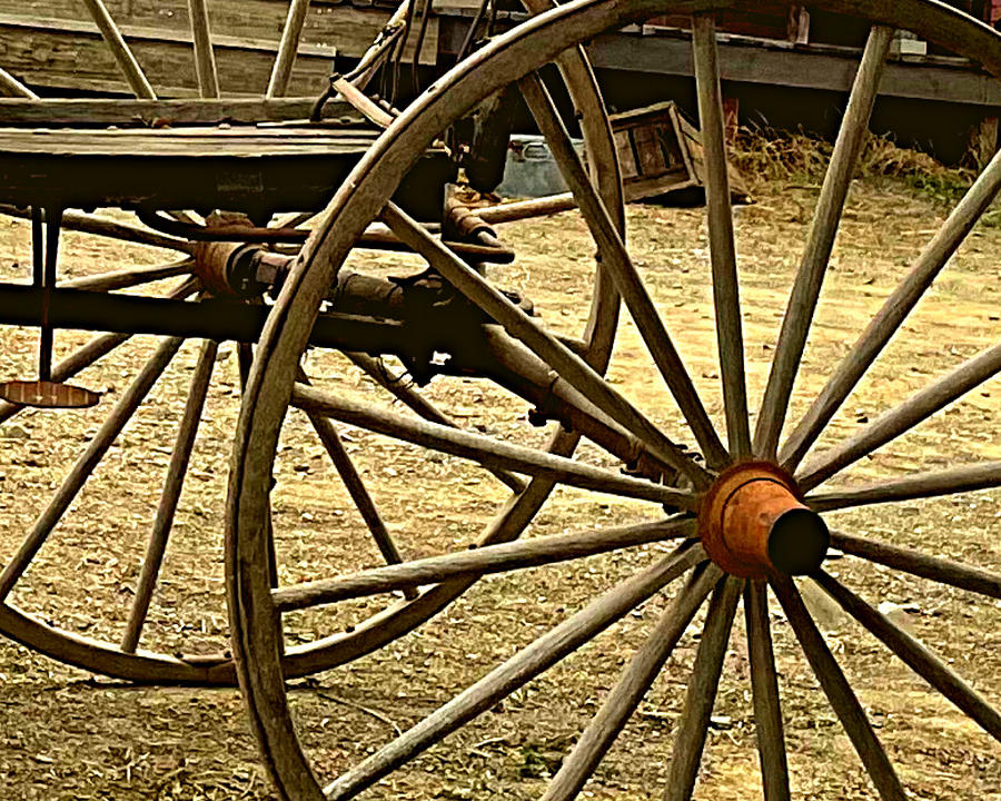 Wagon Wheel Photograph by Lee Darnell