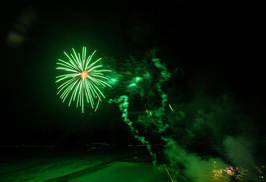 Waikiki Fireworks - Green Burst Photograph by Anthony Jones
