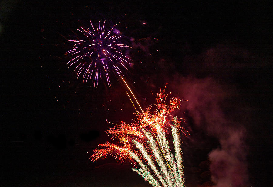 Waikiki Fireworks - Shooting Starburst Photograph by Anthony Jones
