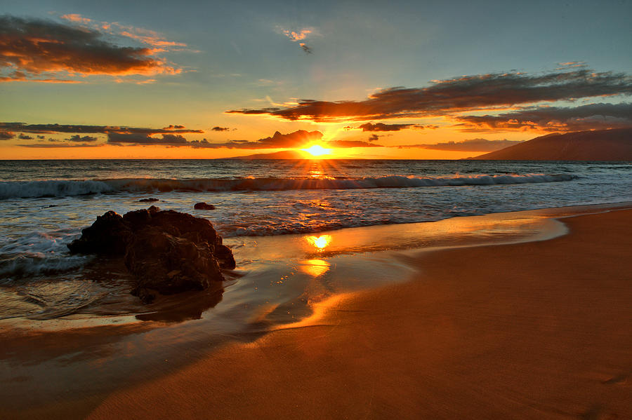 Wailea Beach Sunset Photograph by Stephen Vecchiotti