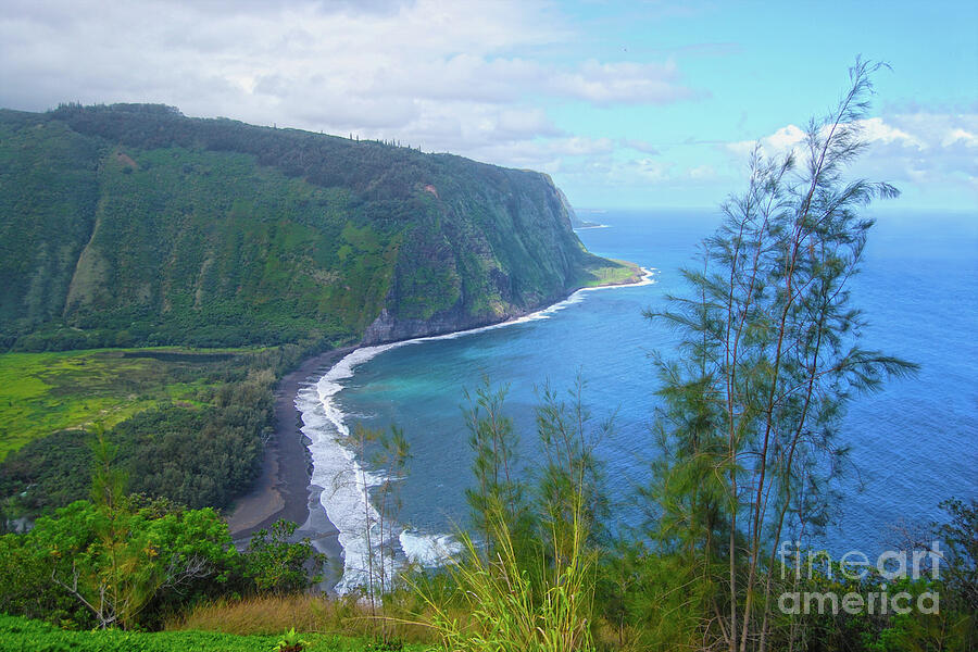 Waipio Valley Lookout, Big Island of Hawaii Photograph by Catherine ...