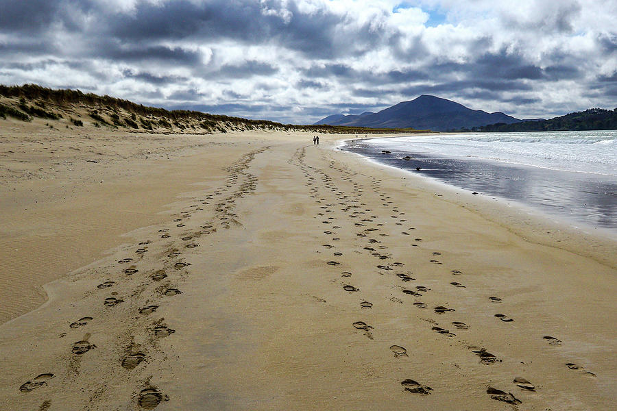 Walking Back to Happiness - Donegal Photograph by John Soffe