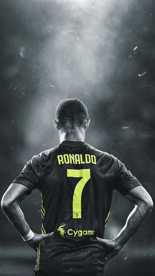 Cristiano Ronaldo Wallpaper by RakaGFX on DeviantArt