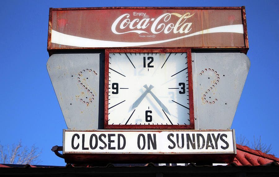 Wallys Closed On Sundays Photograph by Cynthia Guinn