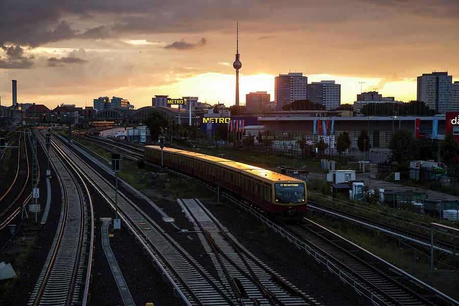 Warschauer Sundown Photograph by Dominic Blewett