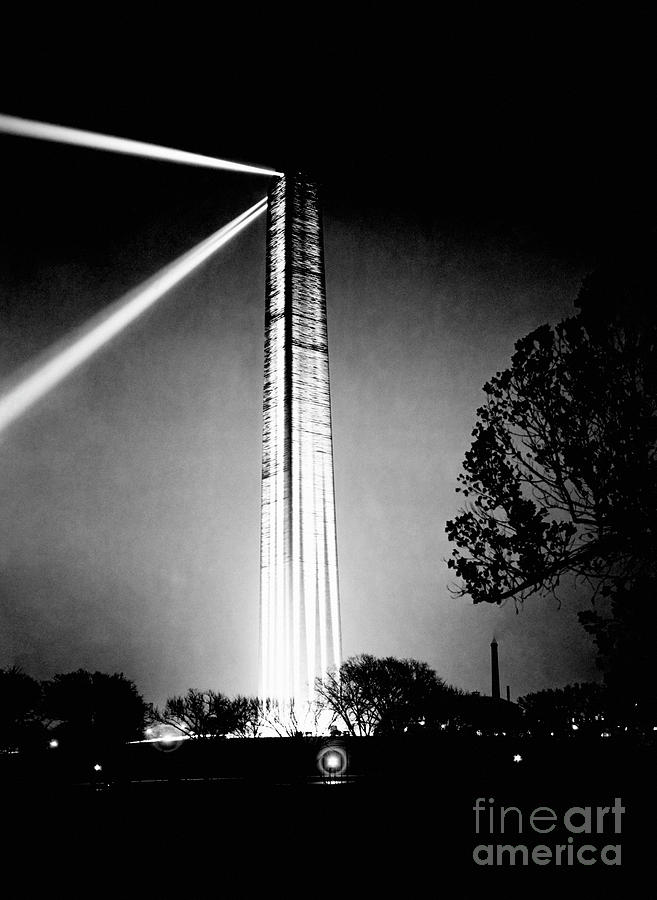 Washington Monument, 1921 Photograph by Granger