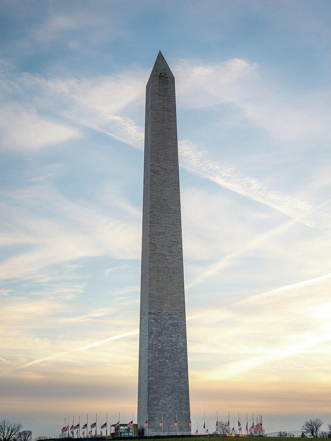 Washington Monument Photograph by Alexander Mendoza