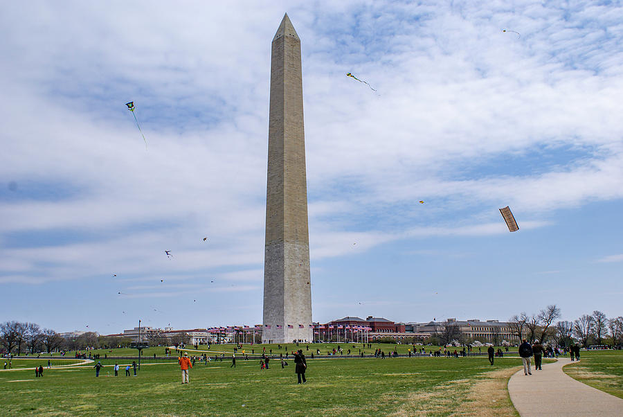 Dc Photograph - Washington Monument by Jean Haynes