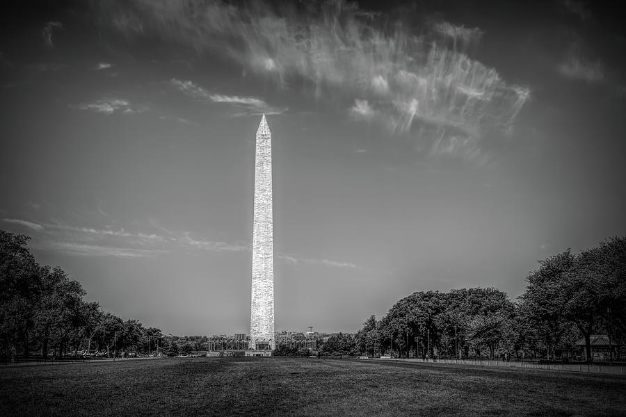 Washington Monument Wide Black And White  Photograph by Sharon Popek