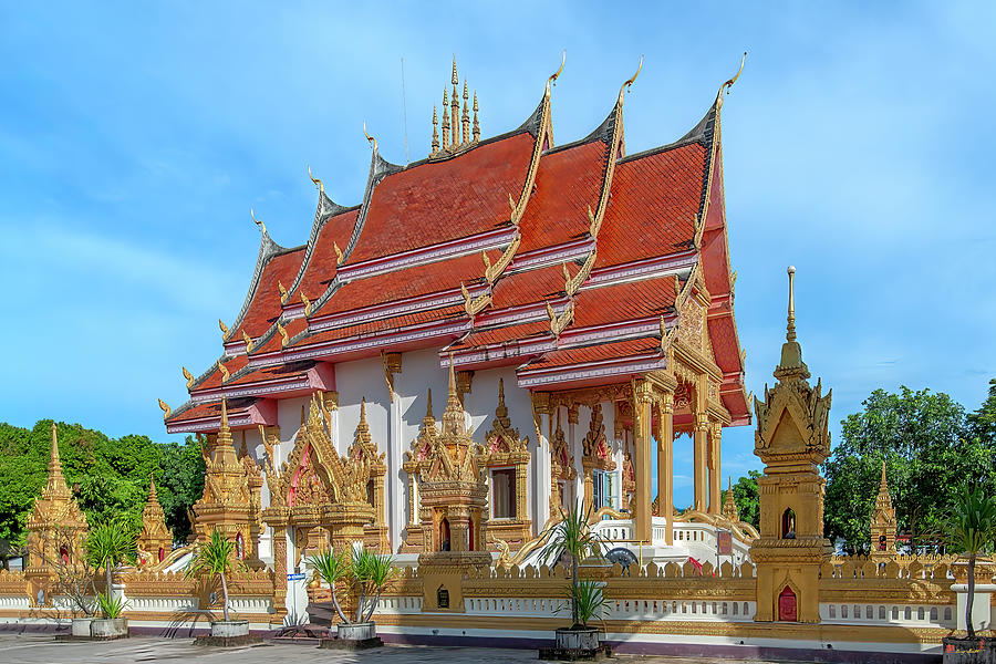 Wat Klang Phra Ubosot DTHNP0098 Photograph by Gerry Gantt