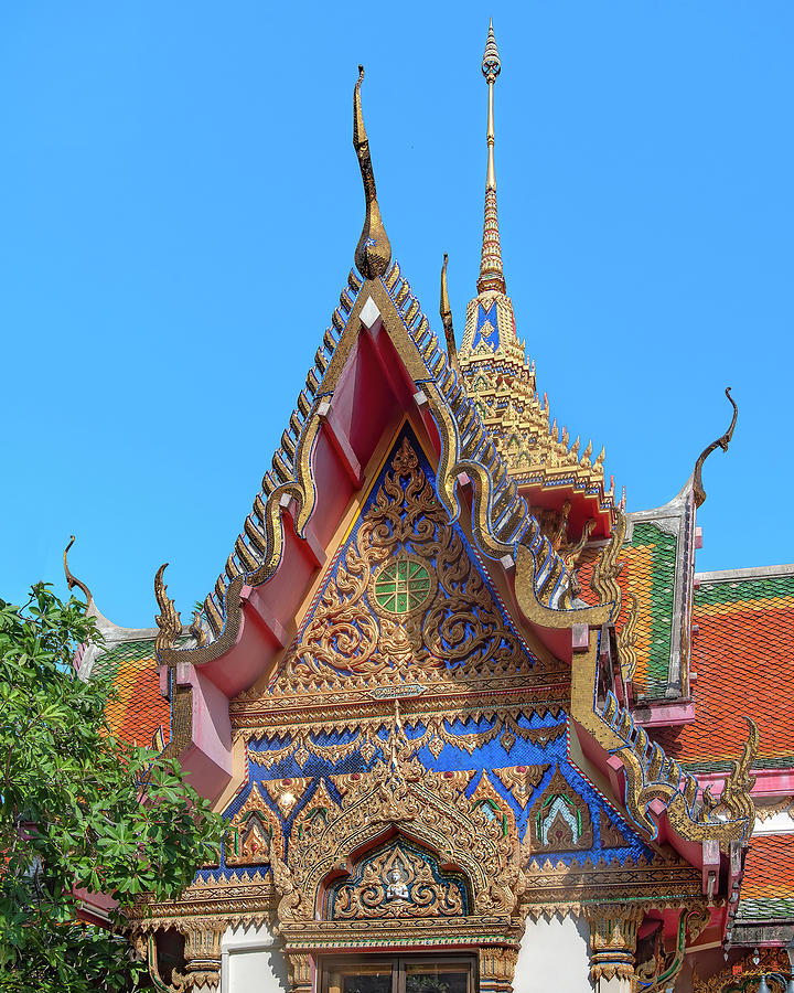 Wat Nak Klang Wihan of Divine Nirvana Gable DTHB2140 Photograph by Gerry Gantt