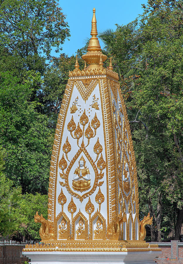 Wat Nong Bua Corner Stupa DTHU0145 Photograph by Gerry Gantt