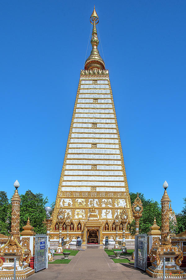 Wat Nong Bua Phra That Chedi Si Maha Pho DTHU1242 Photograph by Gerry Gantt