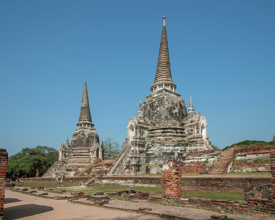 Wat Phra Si Sanphet Chedi DTHA0025 Photograph by Gerry Gantt