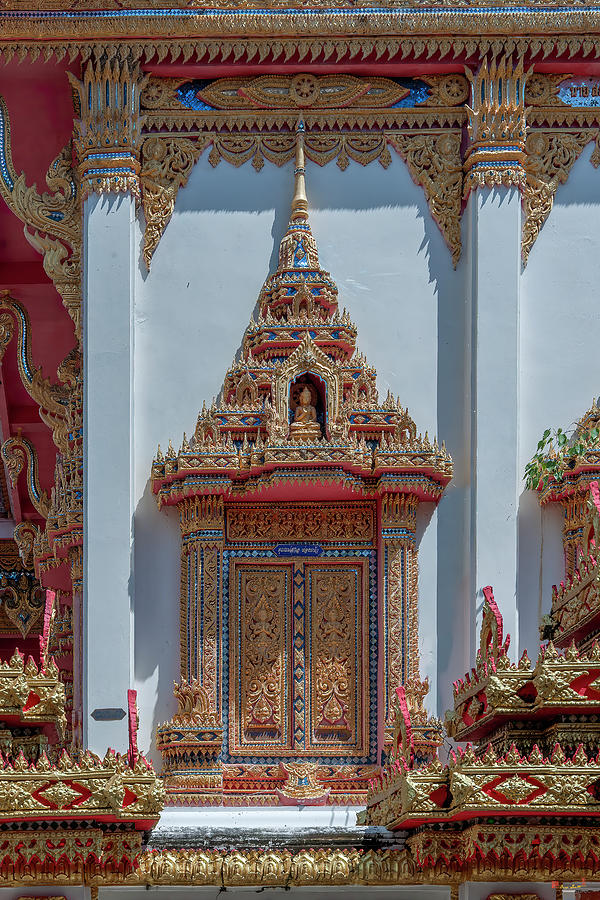 Wat Tha Wang Hin Phra Ubosot Window DTHU1491 Photograph by Gerry Gantt
