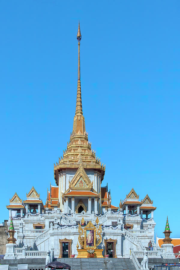 Wat Traimit Phra Maha Mondop of the Golden Buddha DTHB2284 Photograph by Gerry Gantt