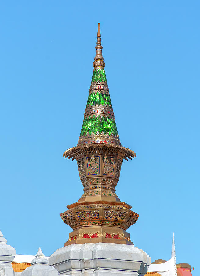 Wat Traimit Phra Maha Mondop of the Golden Buddha Finial DTHB2289 Photograph by Gerry Gantt