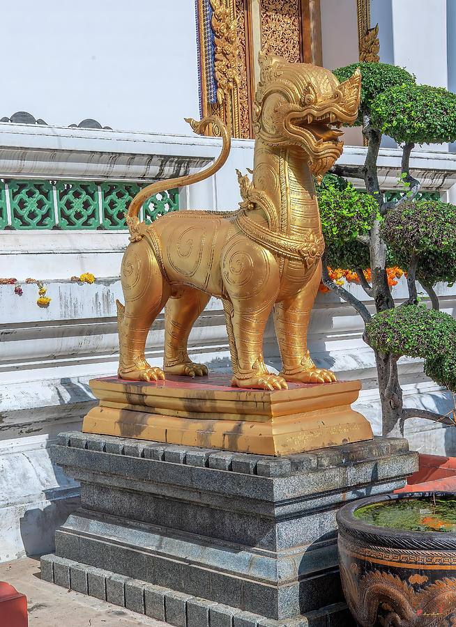 Wat Uthai Tharam Phra Ubosot Singh Guardian DTHB2190 Photograph by Gerry Gantt