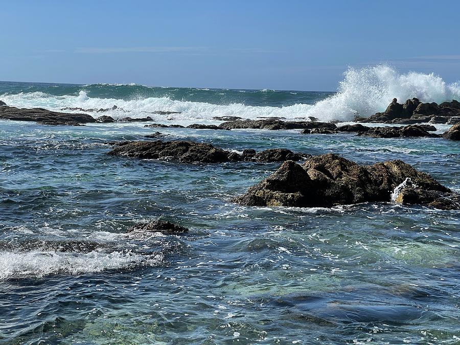 Wave on rocks Photograph by Heather Inich - Pixels