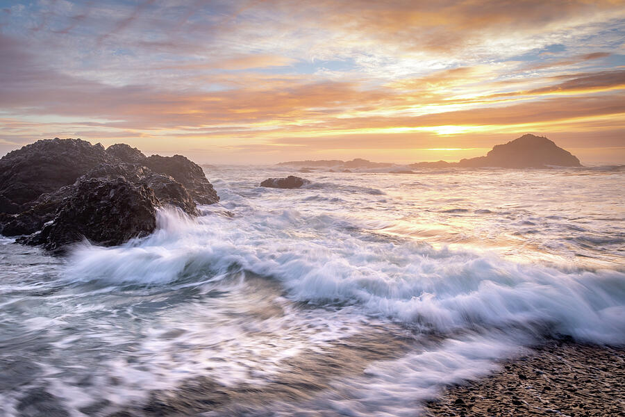 Waves Racing To Shore Photograph by Matthew Alberts | Fine Art America