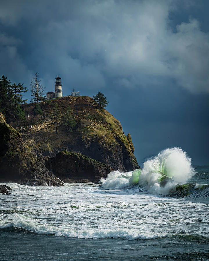 Lighthouse Photograph - Waves by Tim Reagan