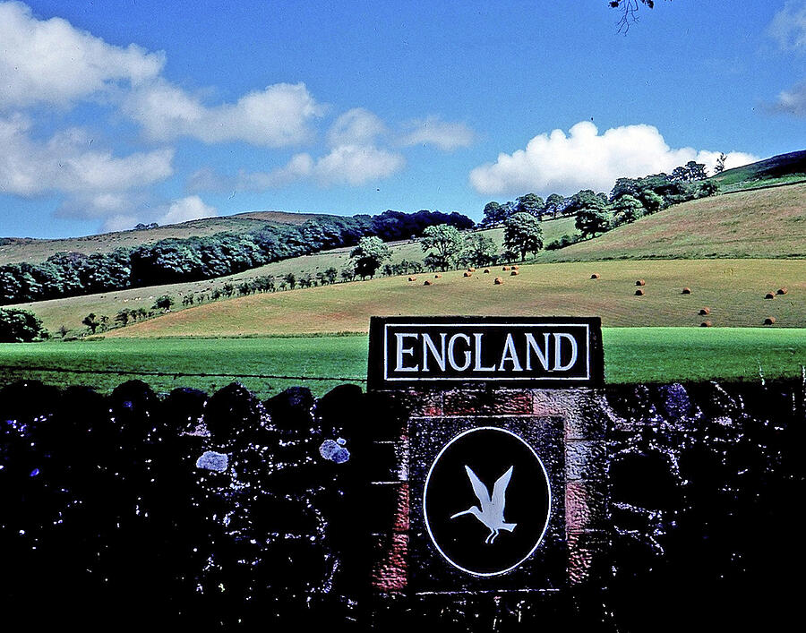 Welcome to England Photograph by Carol Randall