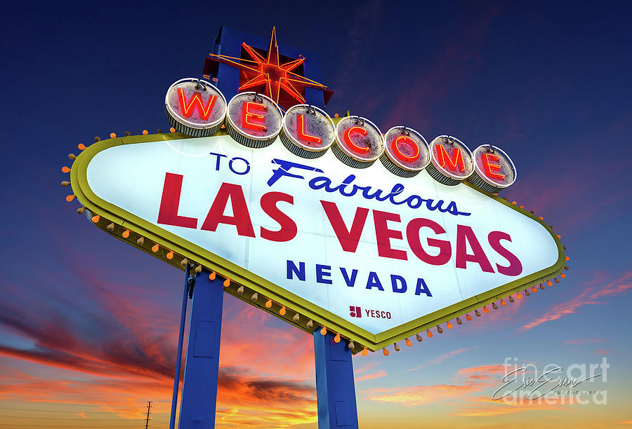 Welcome to Las Vegas Sign at Dawn Post Card Photograph by Aloha Art