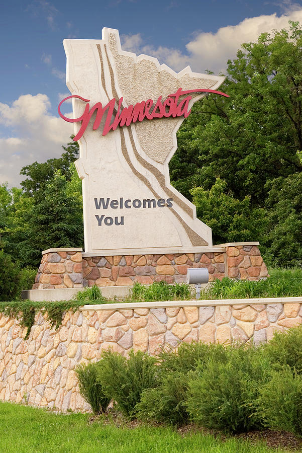 Welcome to Minnesota Sign Photograph by Bob Pardue