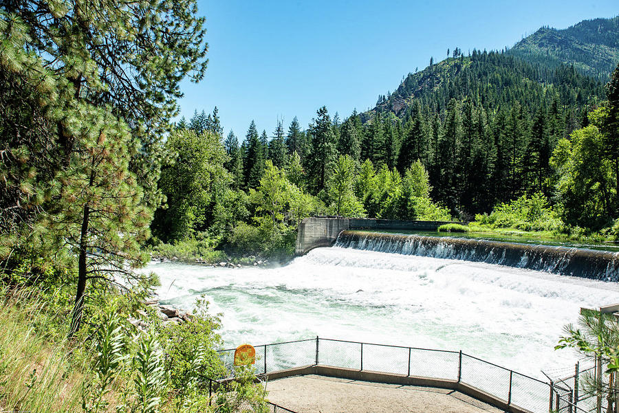 Tumwater Dam Hi Res Stock Photography And Images Alamy