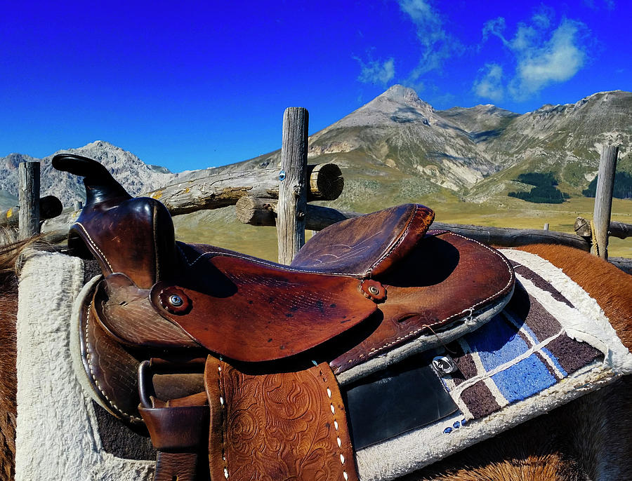 Western Saddle, on a horses back in the Gran Sasso massif, the largest plateau of Apennine ridge Photograph by Panoramic Images