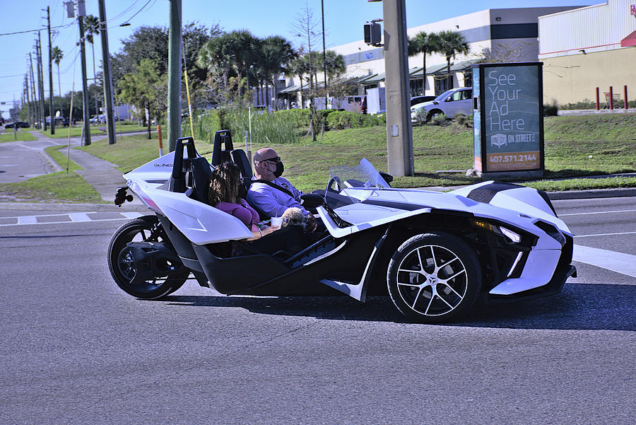 White shop polaris slingshot