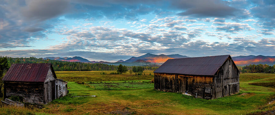 Fall Photograph - Whiteface Mountain and Barns by Mark Papke