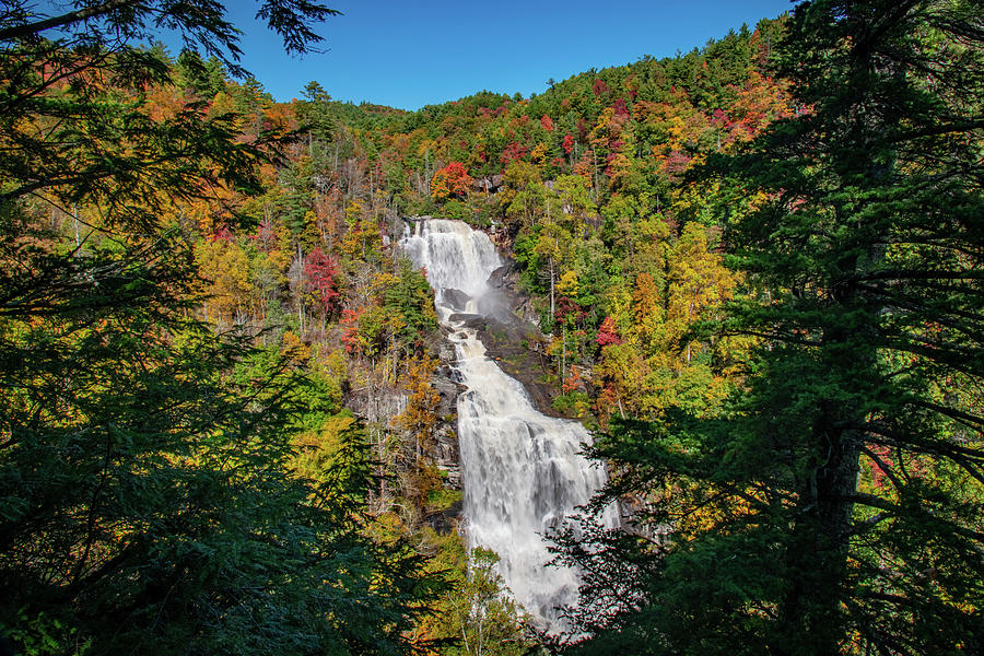 Whitewater Falls in the Fall Photograph by Robert J Wagner