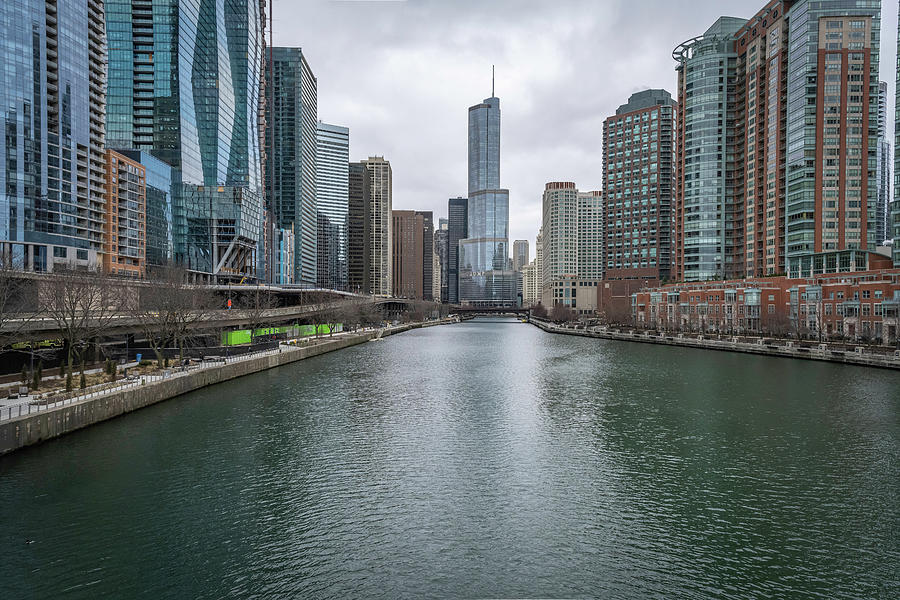 Wide Open Chicago River Photograph by Laura Hedien