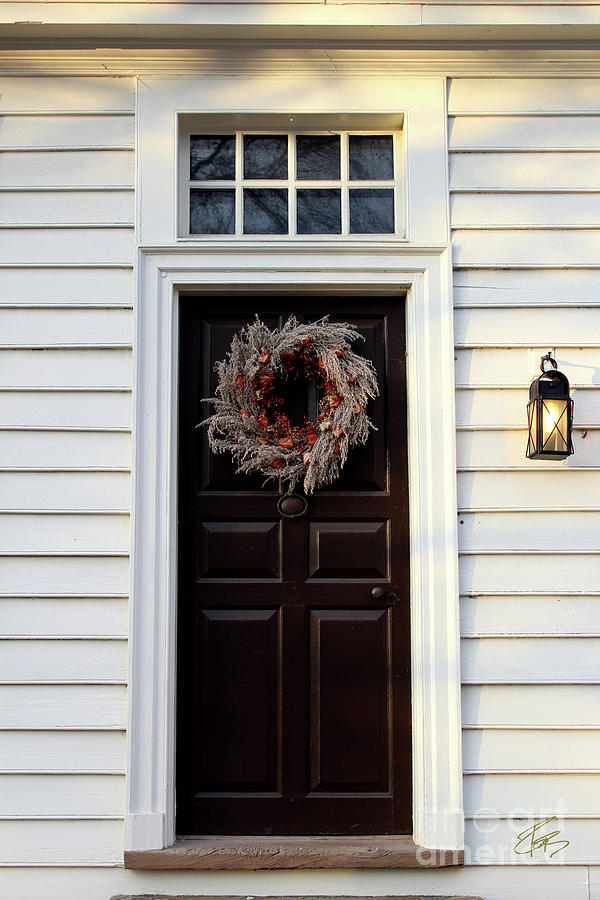 Williamsburg Christmas Door 2 Photograph by Robert M Seel