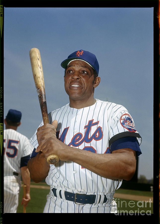 Willie Mays Photograph by Louis Requena