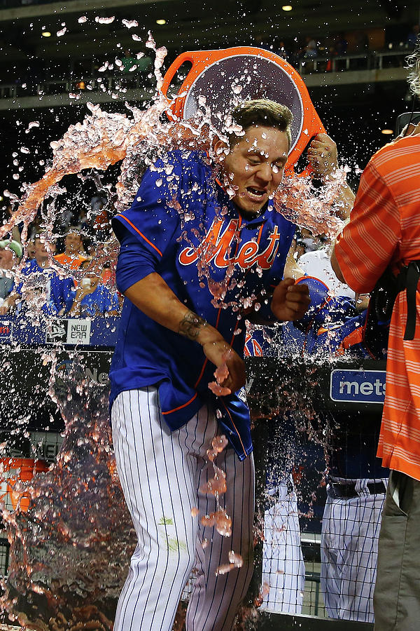 Wilmer Flores Photograph by Mike Stobe