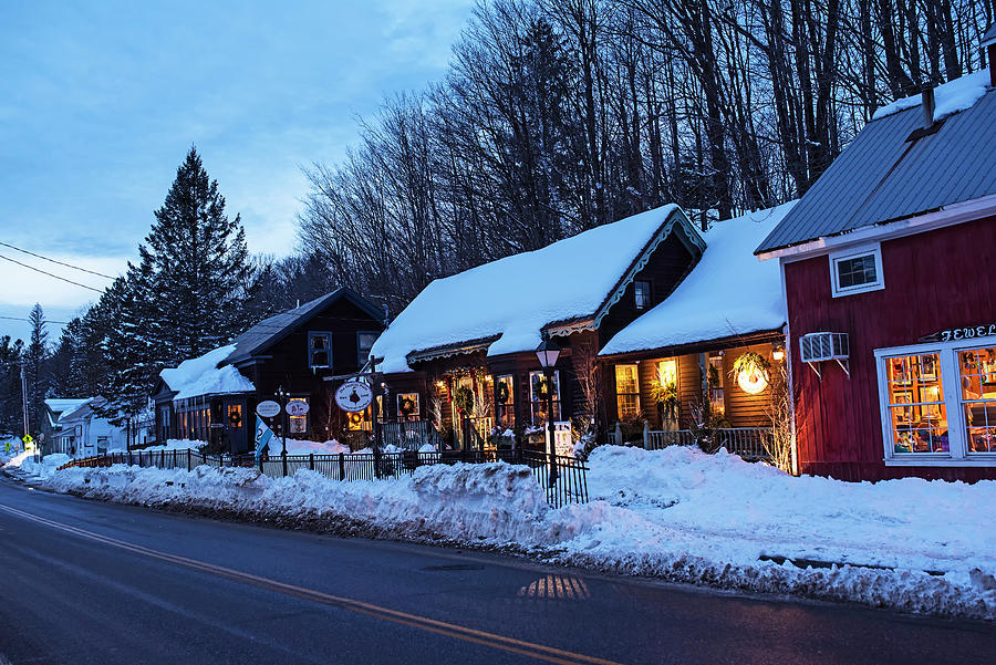 Wilmington Vermont Christmas Snow W Main Street Dusk Photograph by Toby McGuire