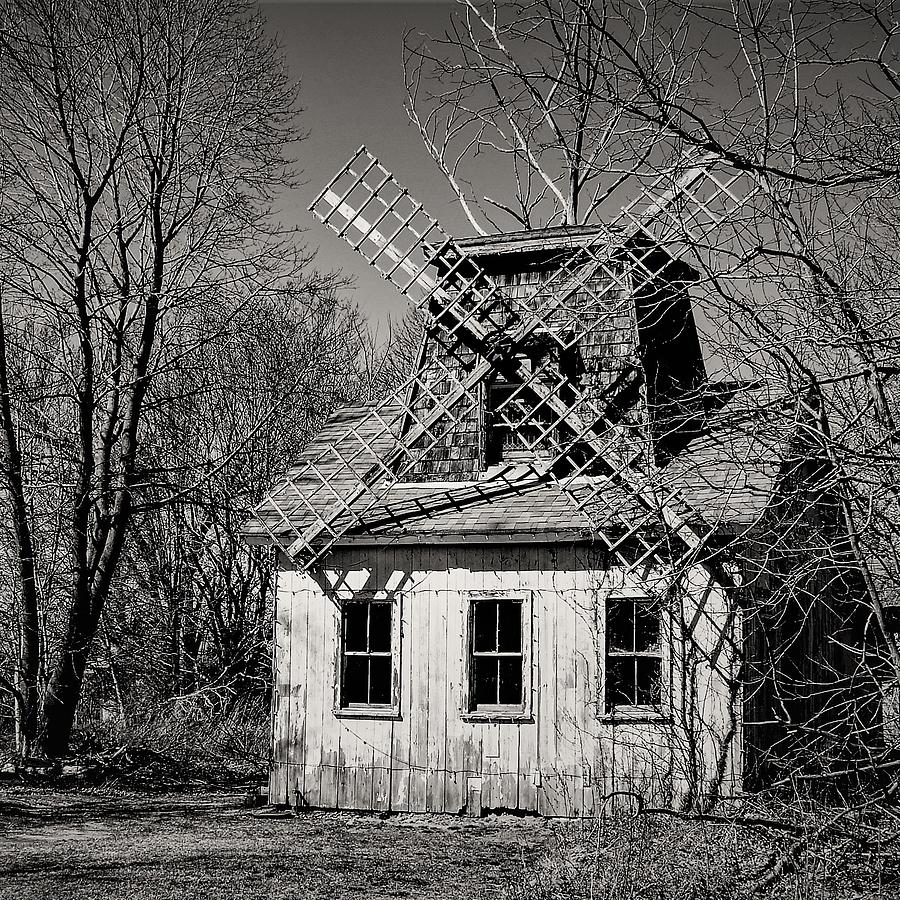 Wind Mill1a Photograph by John Linnemeyer