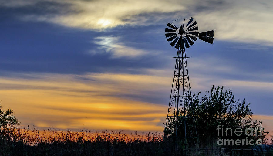 Windmill at Sunset Photograph by Richard Smith