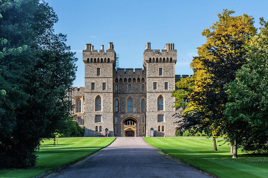 Windsor Castle entrance from Windsor, Great Park, Berkshire, Eng ...