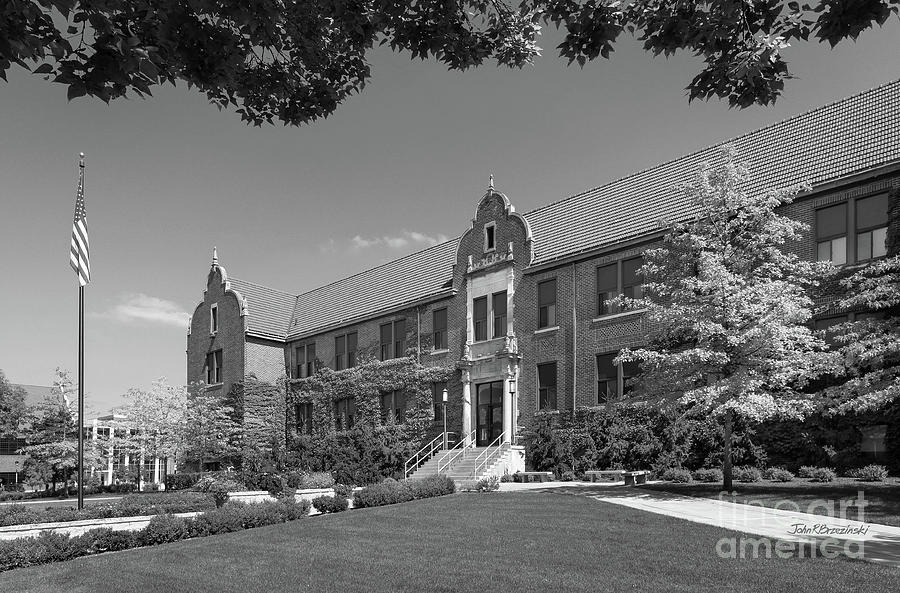 Winona State University Phelps Hall Photograph by University Icons