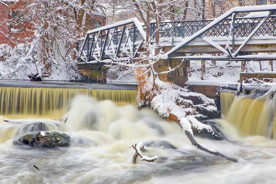 Winter at Cordingly Dam in Newtn Massachusetts Photograph by Juergen Roth