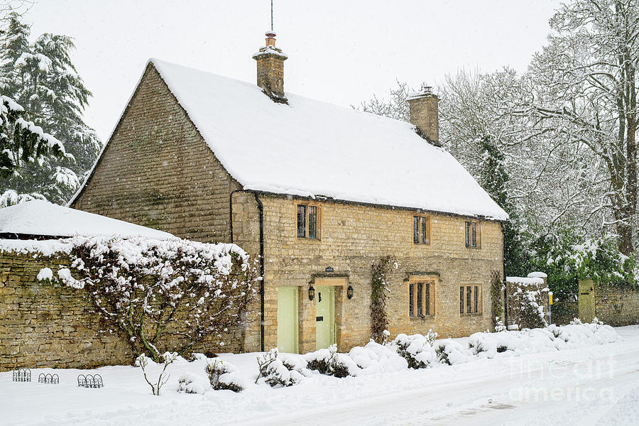 Winter Cottage in Lower Slaughter Photograph by Tim Gainey